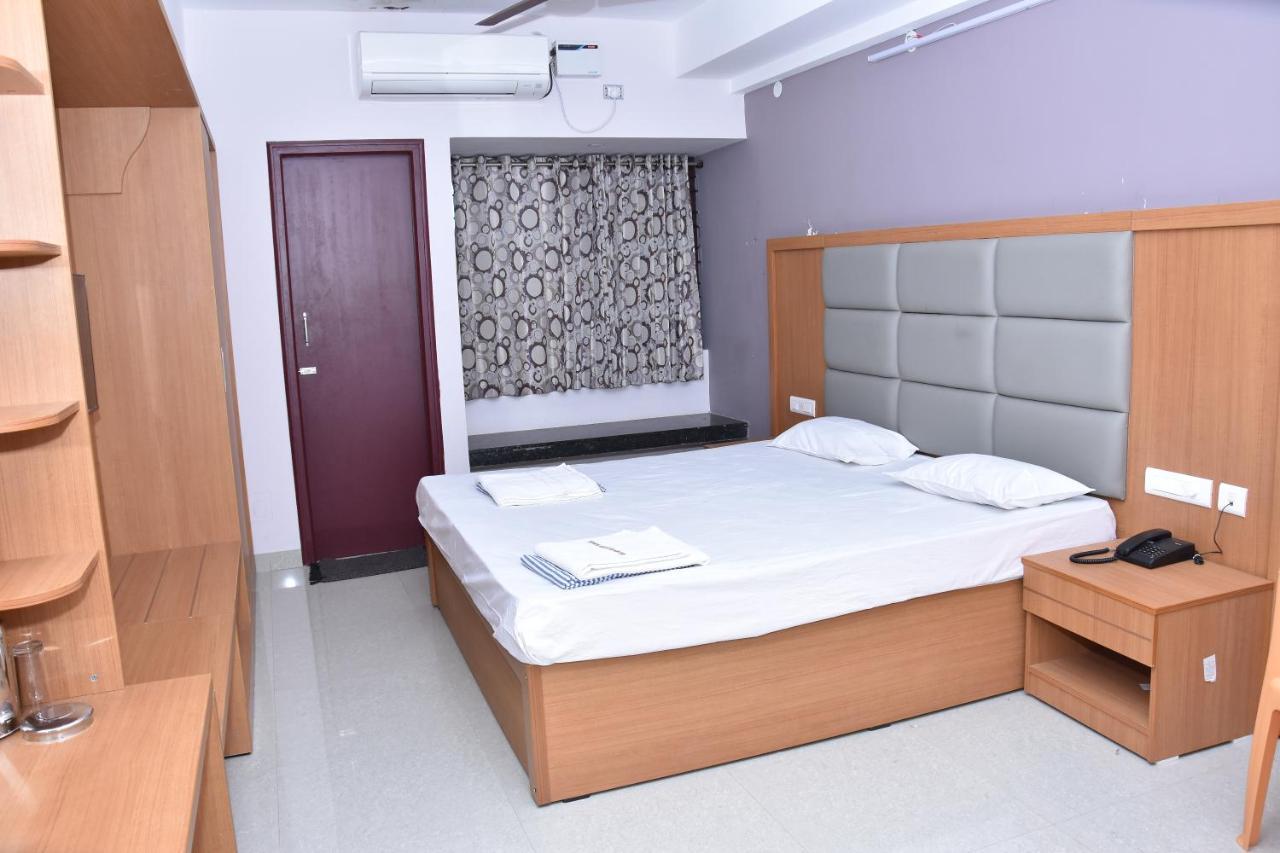 Hotel Vijay Krishna Maduraj Zewnętrze zdjęcie