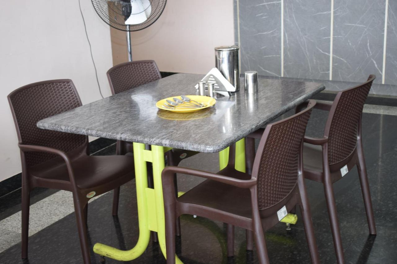 Hotel Vijay Krishna Maduraj Zewnętrze zdjęcie